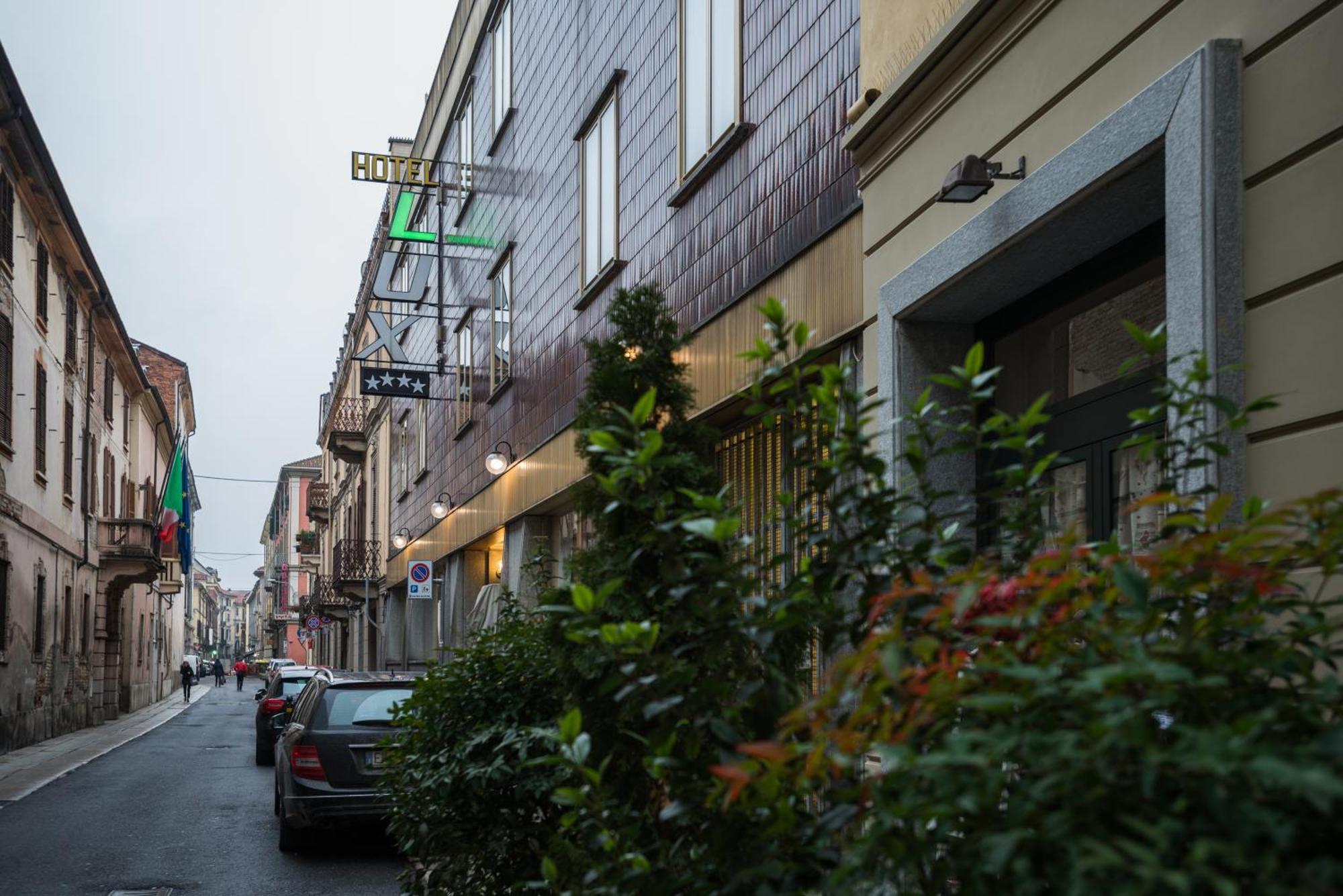 Hotel Lux Alessandria Exterior photo